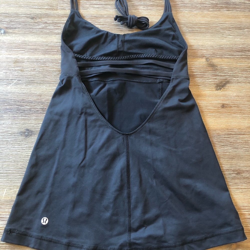 Lululemon tank
